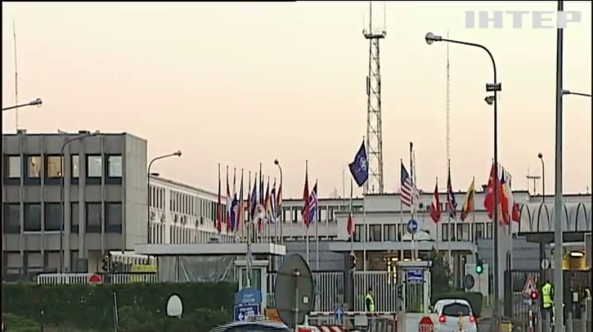 Украина просит помощи у НАТО в решении конфликта с Венгрией