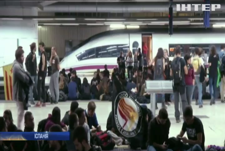 Студенти в Барселоні заблокували залізницю