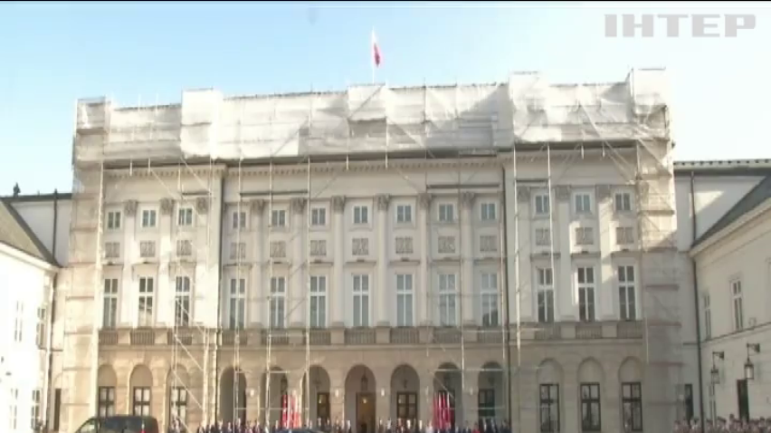 Порошенко предложил провести заседание консультационного комитета с Польшей 