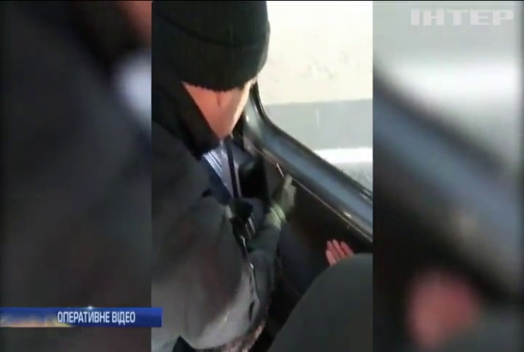 Контрабандисти з Криму постачали в Україну наркотики (відео)