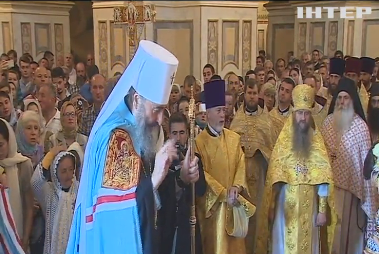 Украинская Православная Церковь получила право на самоуправление