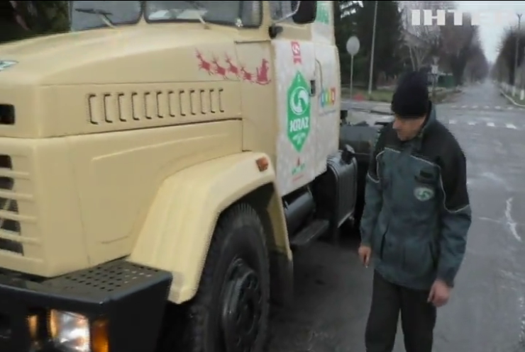 З Полтави вирушила вантажівка за головною ялинкою країни (відео)