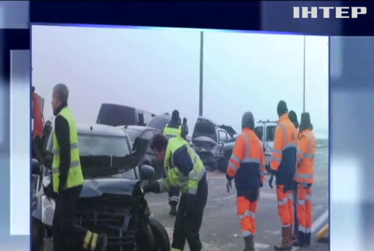 Туман и гололед: во Франции в масштабной аварии столкнулись 13 автомобилей