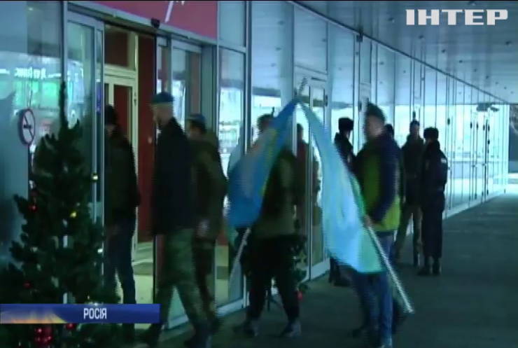 У Москві затримали активістів після зриву показу фільму про Донбас