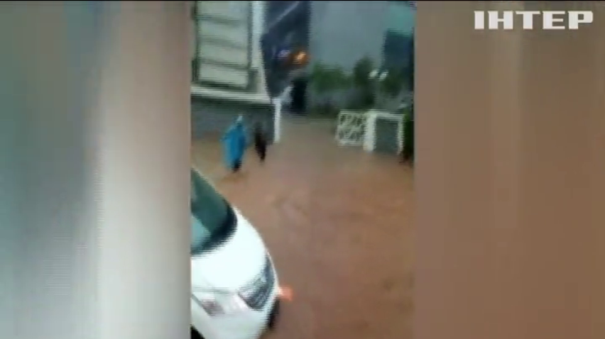 Столицю Індонезії затопило дощами