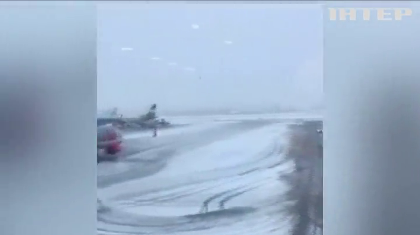 Снегопад парализовал аэропорт Глазго