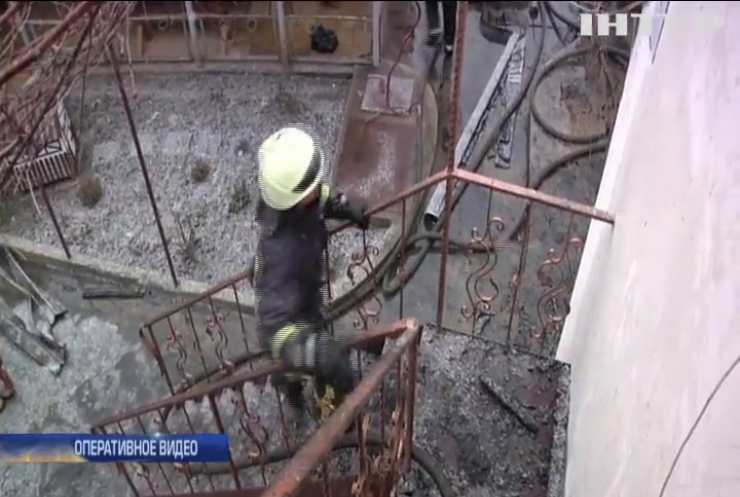 Одесские спасатели потушили масштабный пожар