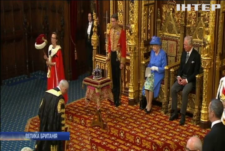 Королева Великобританії відзначила рекордний термін перебування на престолі