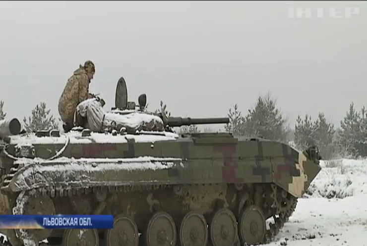Померялись бронетехникой: на Яворивском полигоне продолжаются учения "Украина - НАТО"