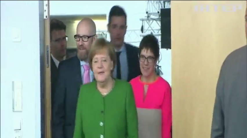 Операция "преемник": кого Ангела Меркель выдвинула в генеральные секретари ХДС