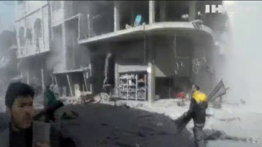Війна в Сирії: від авіаудару по передмістю Дамаска загинули сотні людей