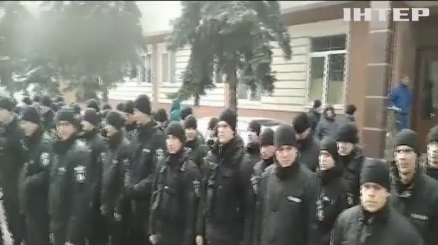 В Киеве спецназ вышел на молчаливый протест