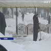 У Харкові потужний снігопад ускладнив роботу громадського транспорту