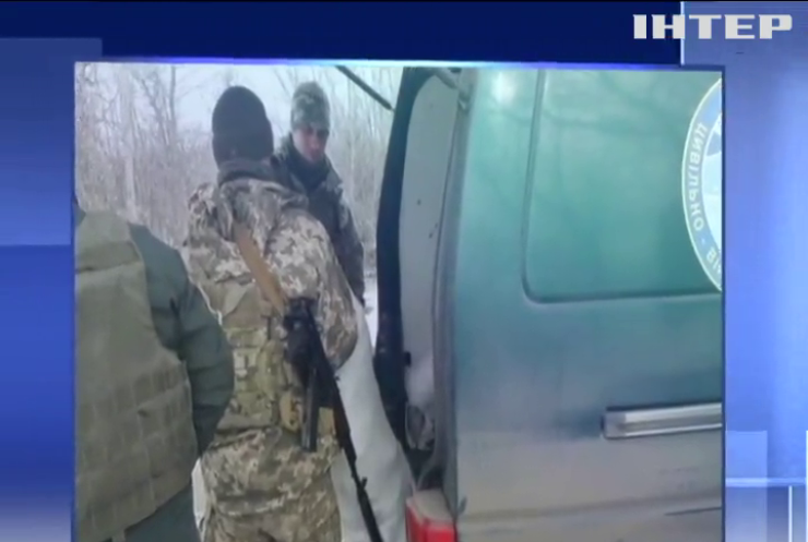 Українські військові доставили хліб жителям прифронтової зони