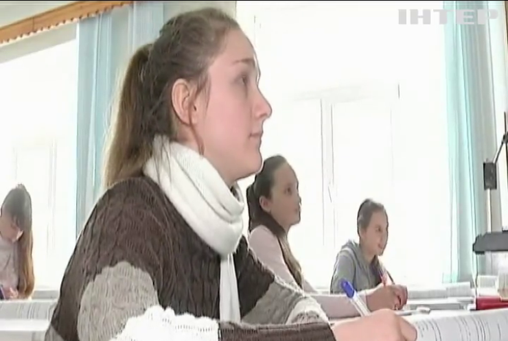 В Україні навчальні заклади повернуться з вимушених канікул