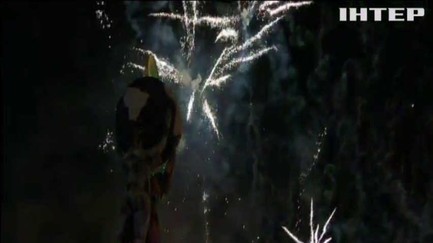 В Іспанії відбулось свято полум'я "Фальяс" (відео)