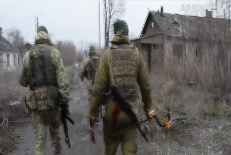 Війна на Донбасі: прикордонники виявили склад з боєприпасами