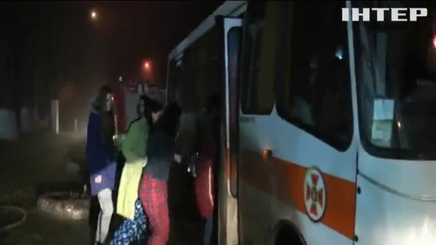 У Хмельницькому загорівся гуртожиток торгівельно-економічного коледжу