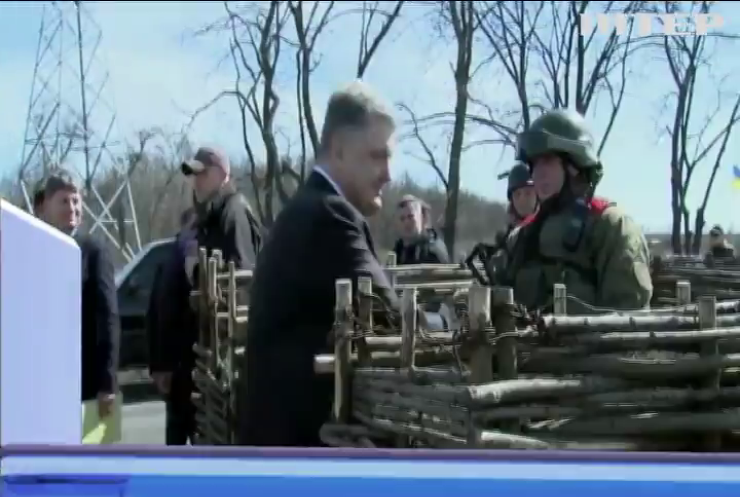 Порошенко призвал Россию вернуть мир на Донбасс