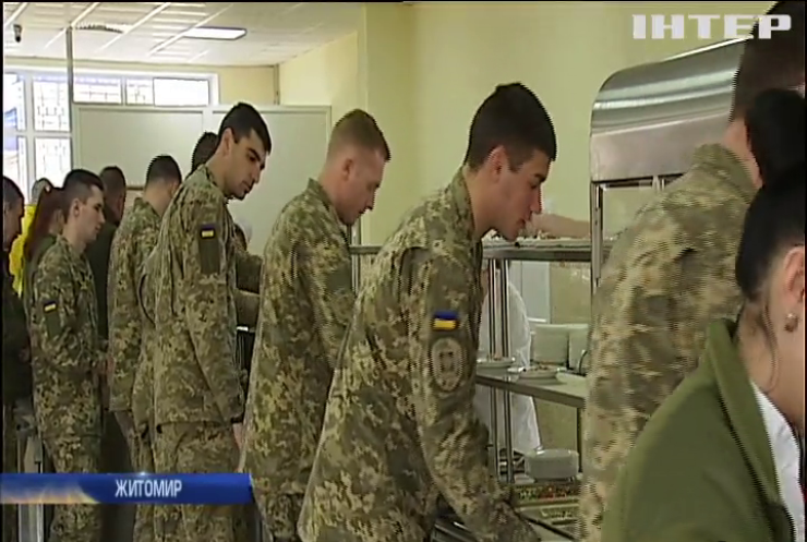 Дні національних кухонь пройшли у навчальному центрі десантно-штурмових військ