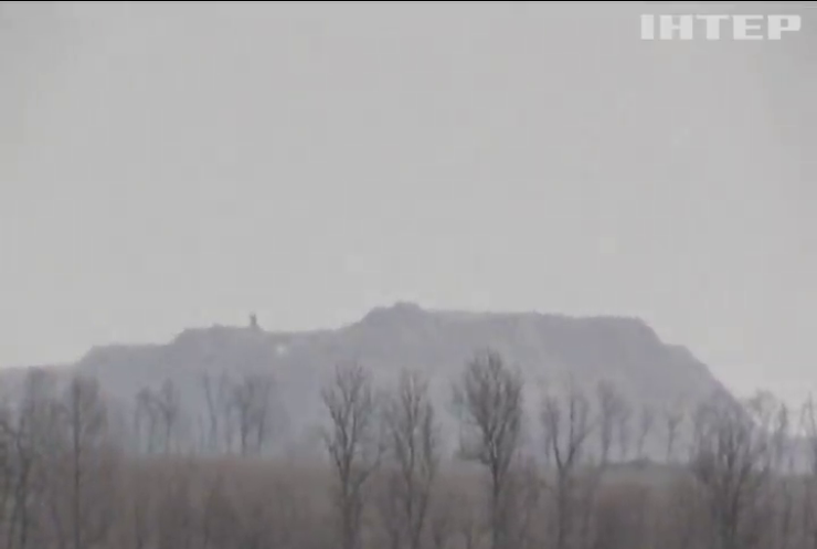 Війна на Донбасі: бойовики ведуть мінометний обстріл уздовж лінії розмежування