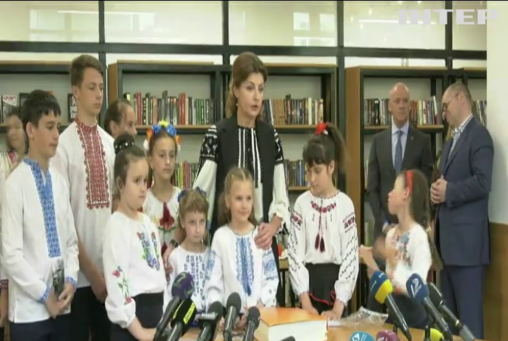 Марина Порошенко провела День украинской вышиванки в Одессе
