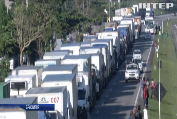 Страйк водіїв заблокував вулиці Ріо-де-Жанейро