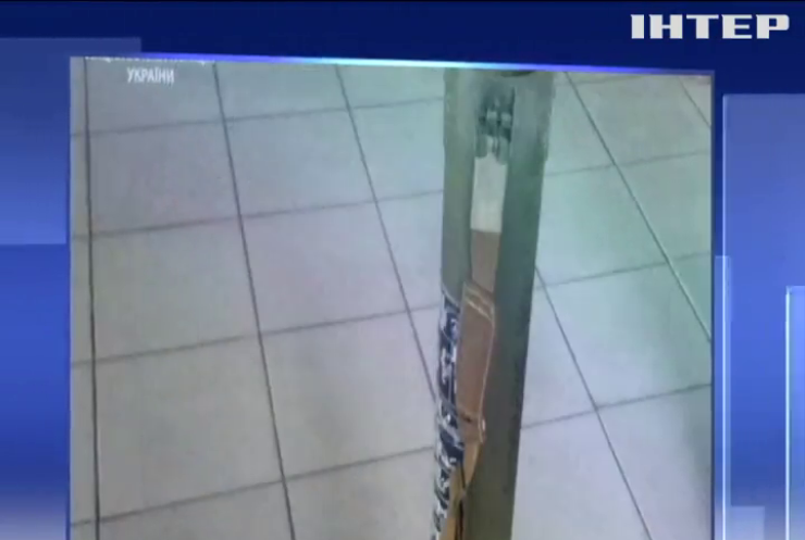 У Маріуполі зловмисник обстріляв з гранатомета дитячу поліклініку