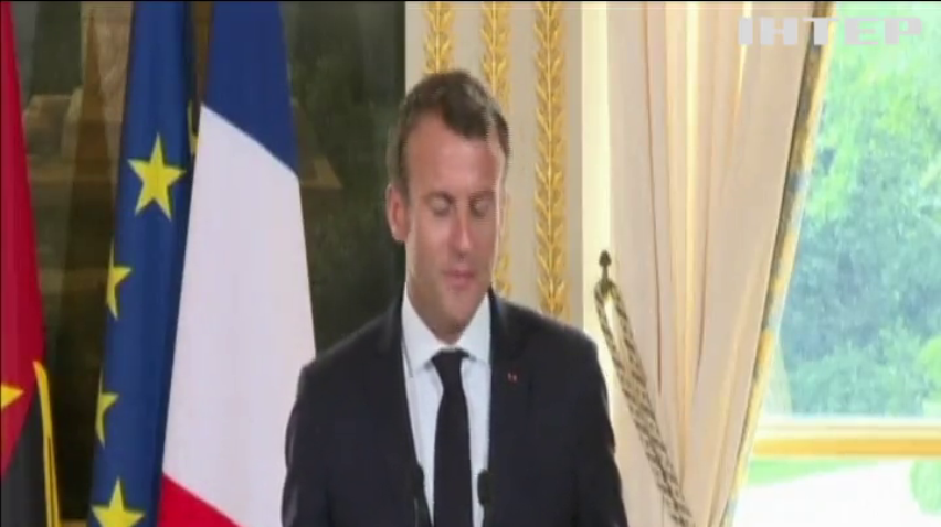 Президент Франції нагородив нелегала за відвагу