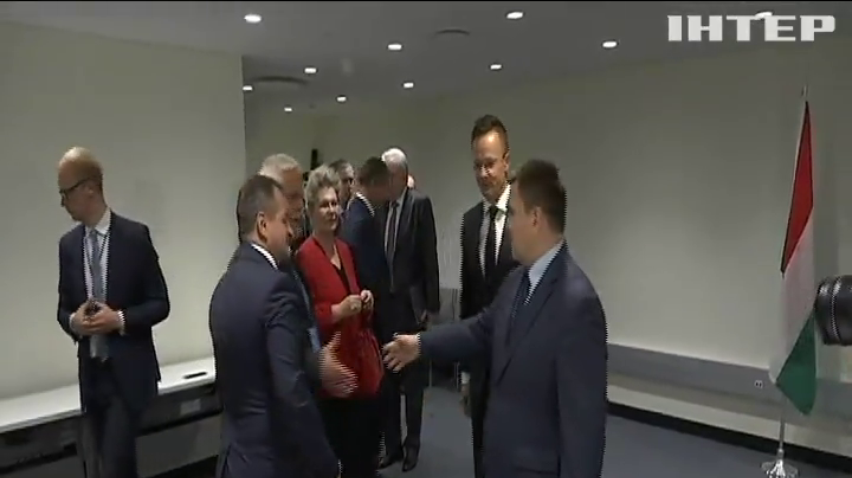 Мовний конфлікт: Україна та Угорщина повернуться до перемовин
