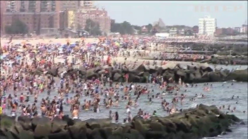 На пляжах Нью-Йорка мужчины и женщины будут отдыхать отдельно