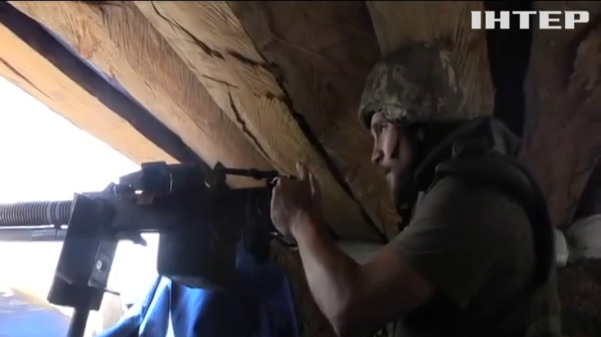 Війна на Донбасі: ворог веде мінометний обстріл по позиціям ЗСУ
