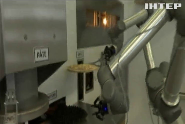 Робот встановив рекорд приготування піцци