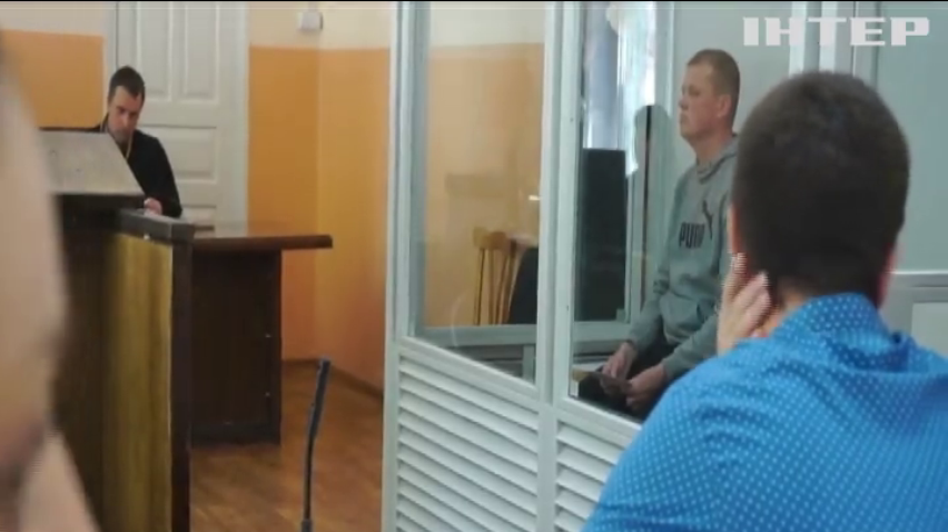 Поліцейського з Хмельницької області покарали за хабарництво