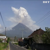 Извержение вулкана в Индонезии: тысячи туристов оказались в ловушке