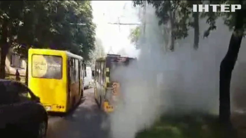 У Рівному згоріла маршрутка