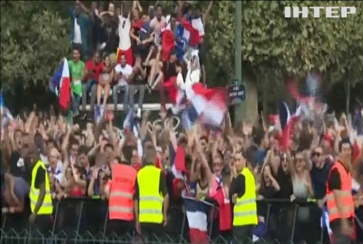 Франція погромами відсвяткувала перемогу на Чемпіонаті світу