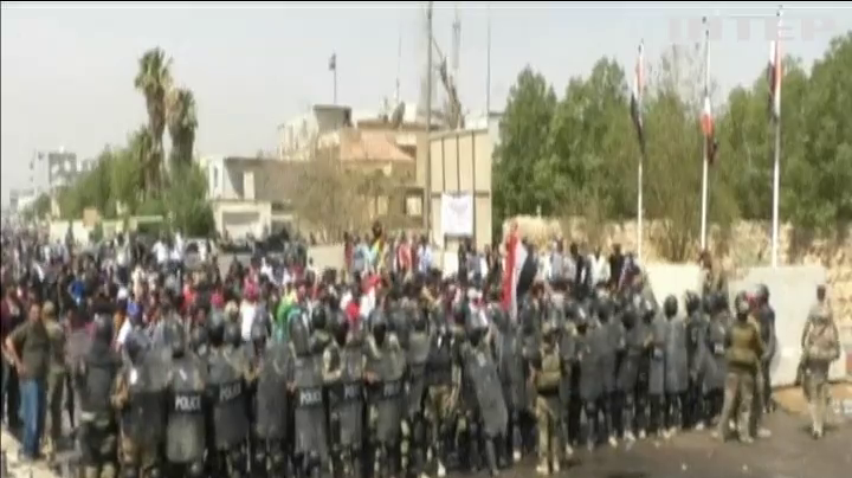 Протести в Іраку: мітингувальники захопили аеропорт 
