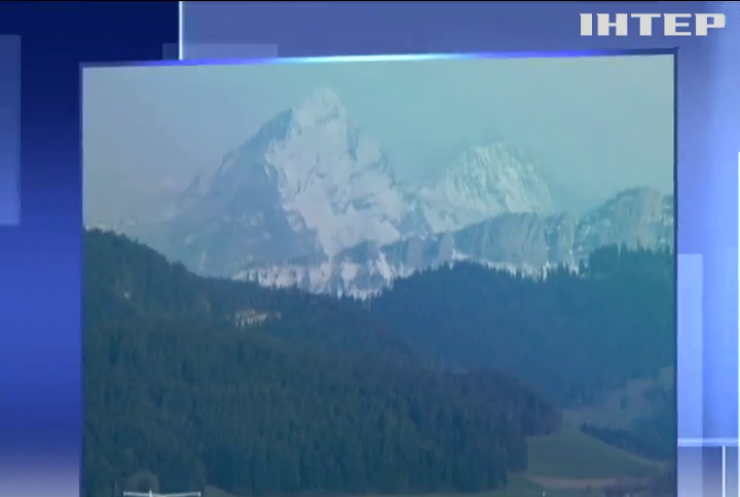 В Швейцарии самолет врезался в ледник