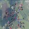   У Харкові парашутистки встановили світовий рекорд