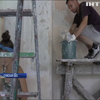 В Сумах волонтеры-строители восстанавливают школу-интернат