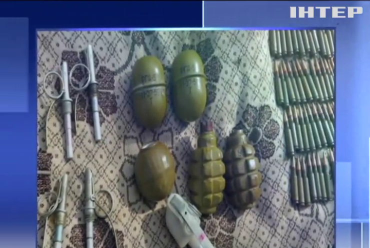 На Дніпропетровщині знайшли арсенал боєприпасів
