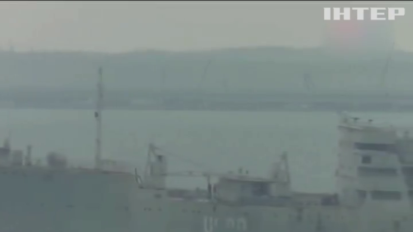 Українські військові кораблі увійшли в Азовське море