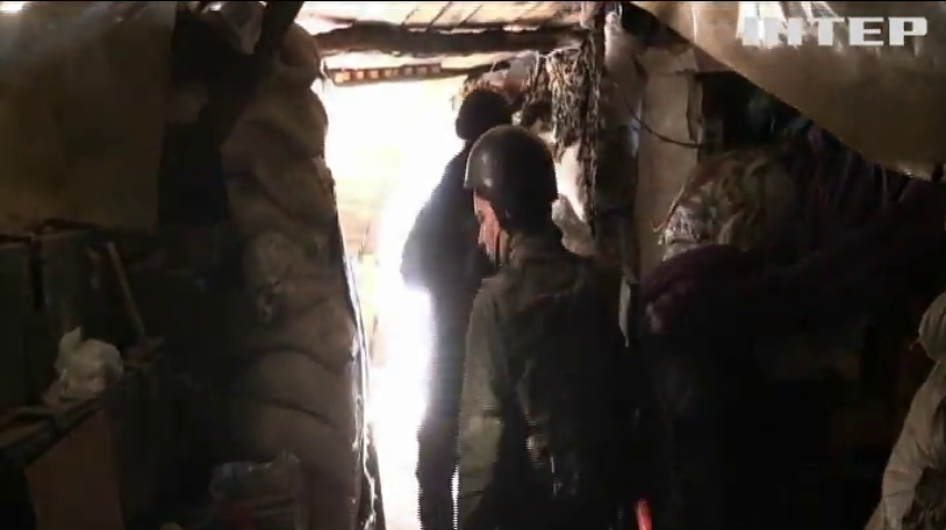 На Донбасі від куль бойовиків постраждали військові