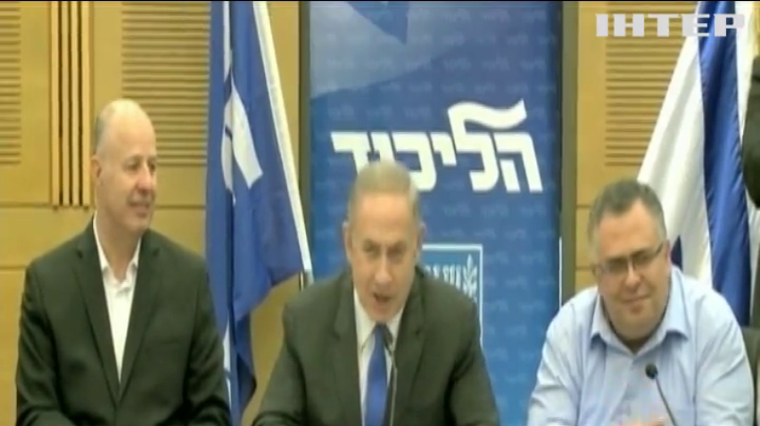Премьера Израиля допросили по делу о взятке