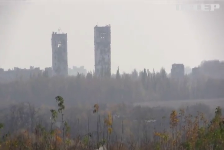 Війна на Донбасі: по оборонцях Щастя цілив снайпер