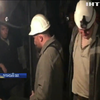 Сергій Каплін разом з бастуючими шостий день гірниками шахти «Капустіна» вимагає негайної виплати зарплат шахтарям