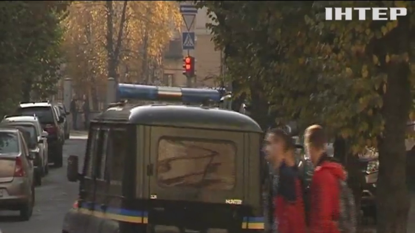 У Чернівцях поліцейський жорстоко побив водія