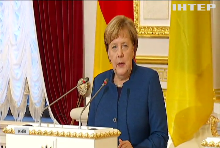 Ангела Меркель завітала до України: подробиці візиту