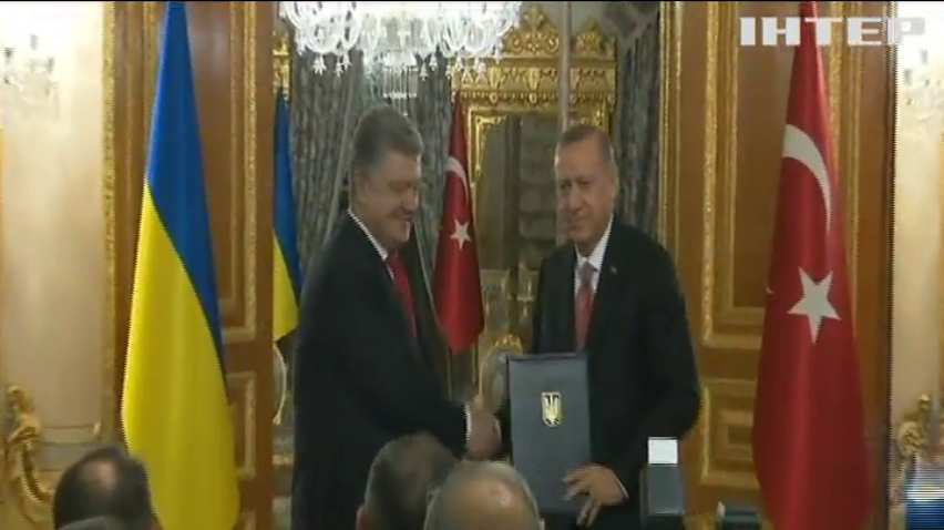 Візит до Стамбулу: Петро Порошенко провів ряд важливих зустрічей у Туреччині